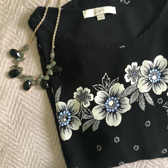 LOFT Floral Long sleeve blouse, Medium - Picture 2 of 5